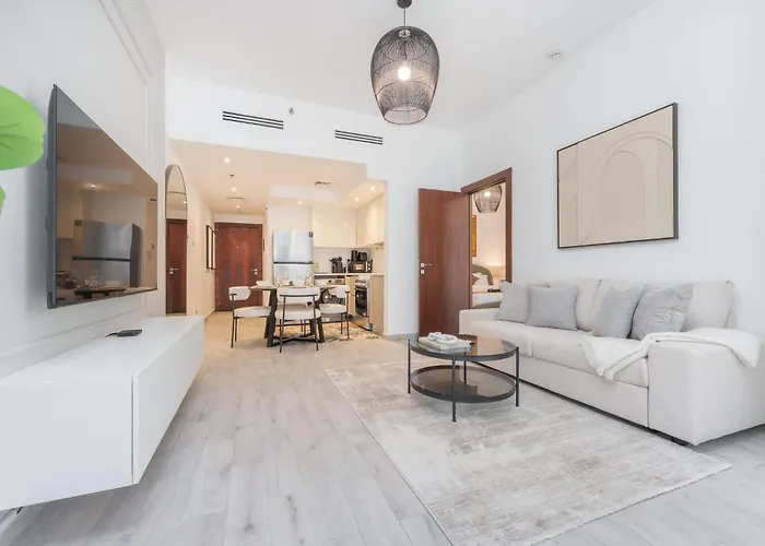 Elegant Living In A Prime Location Shamal Residence