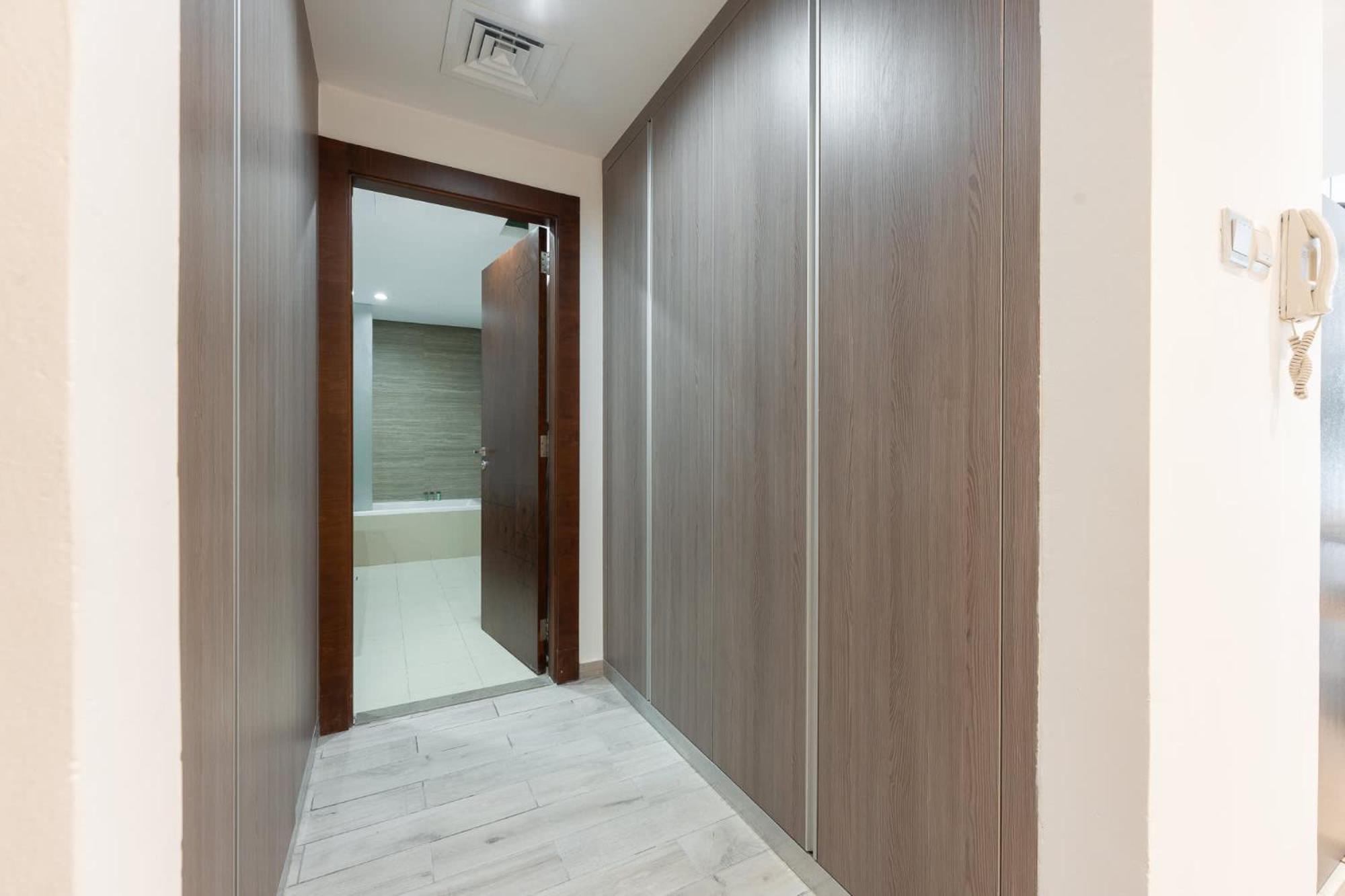 Elegant Living In A Prime Location Shamal Apartment *