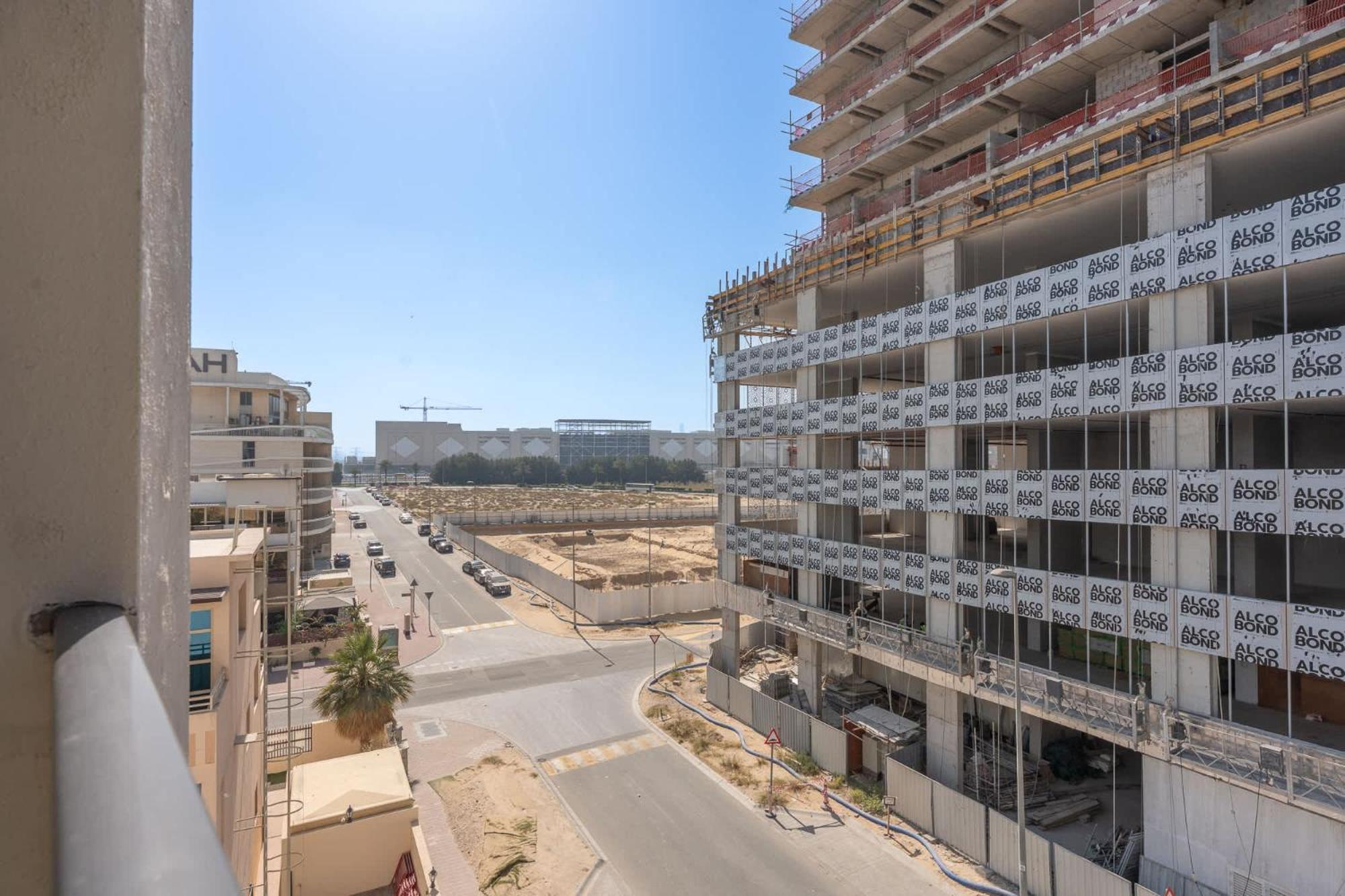 Apartment Elegant Living In A Prime Location Shamal Dubai
